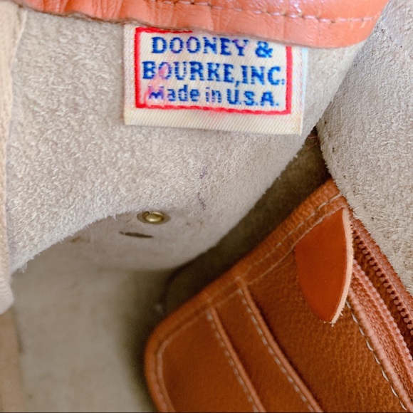 (SOLD DEPOP) Insanely beautiful vintage Dooney and Burke bag - Picture 4 of 6